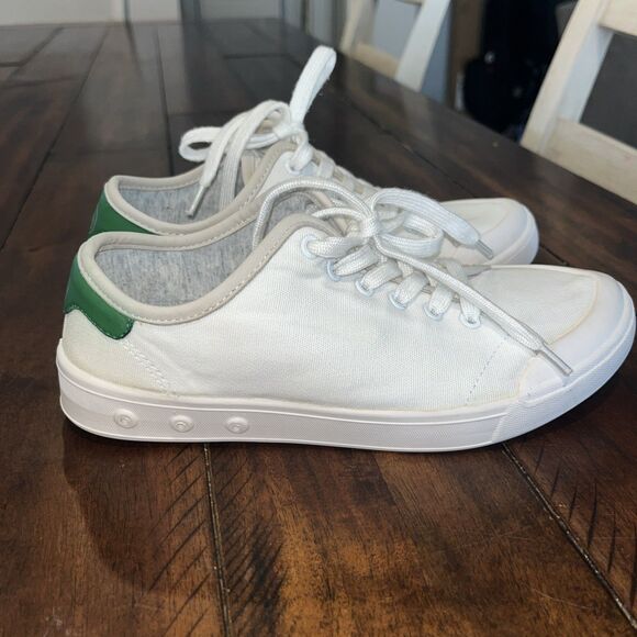 Rag & bone White Canvas Sneakers With Green Heel Accent - Picture 1 of 11